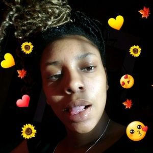 Meet your Posher, Inaya